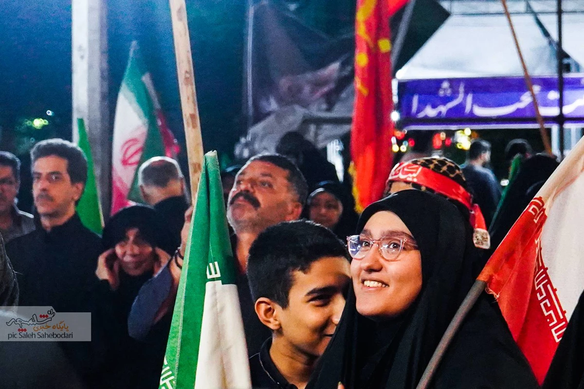 اجتماع هفتاد و هفتمین اجتماع مردمی در چهارراه کوکلا +تصاویر