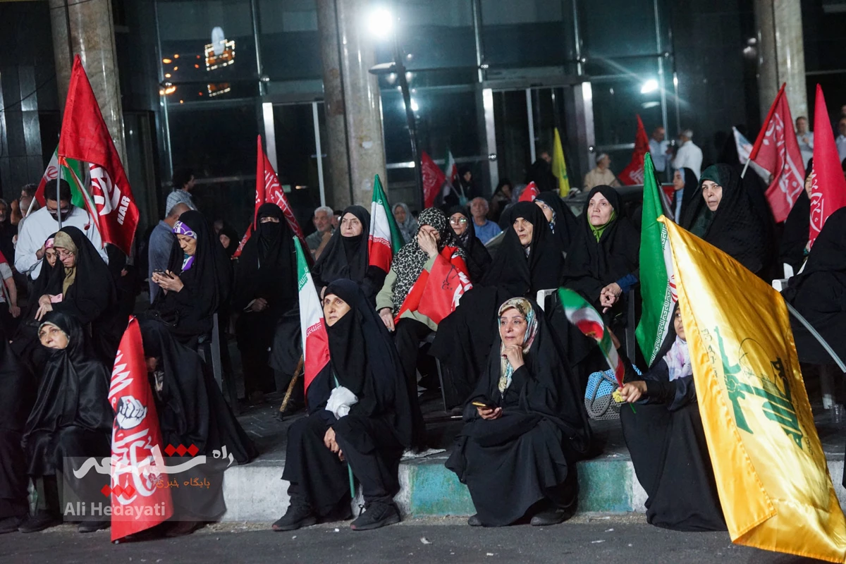 یکصد و نودمین شب حماسه آفرینی در میدان ابن سینا +تصاویر