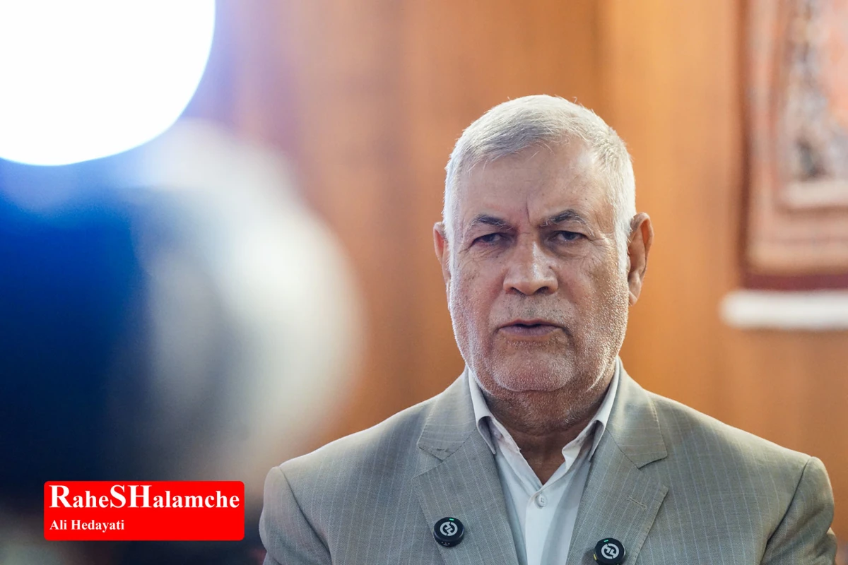 افتتاح نمایشگاه فرش دست‌بافت با حضور شهباز حسن‌پور در تهران +تصاویر