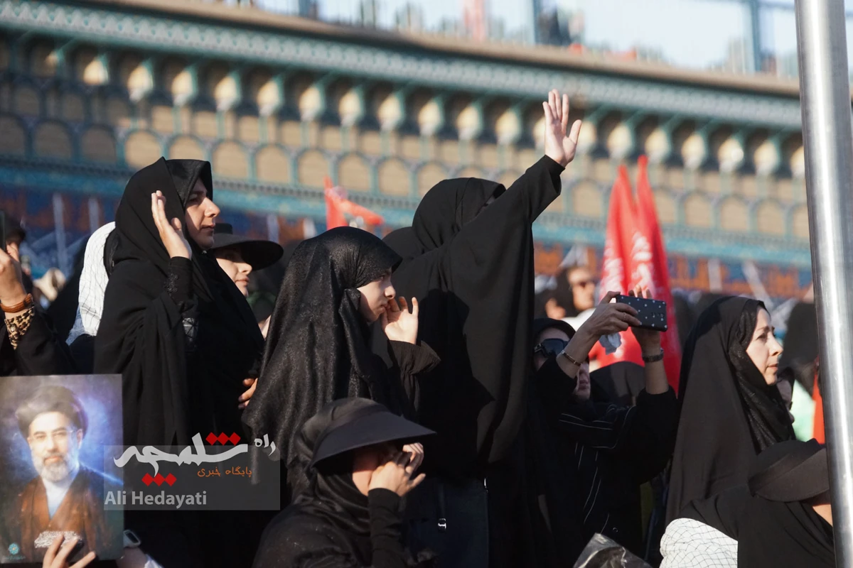 پایان وداع با شکوه با آقای شهید ایران +تصاویر