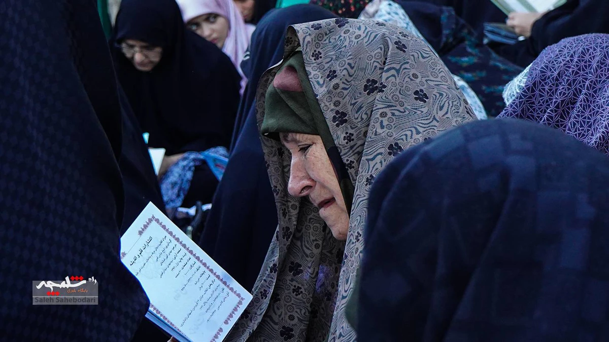 طنین دعای عرفه در حرم شاه عبدالعظیم حسنی(ع) +تصاویر