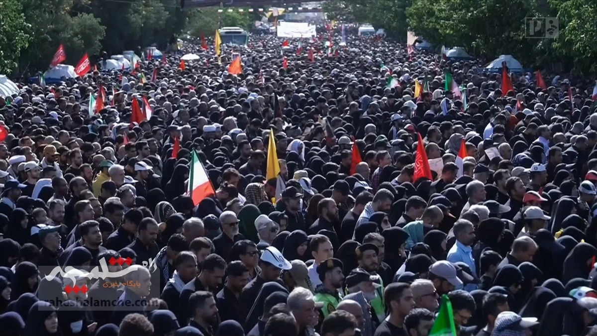 اقامه نماز بر پیکر رهبر شهید انقلاب با حضور فرزندان‌شان +تصاویر