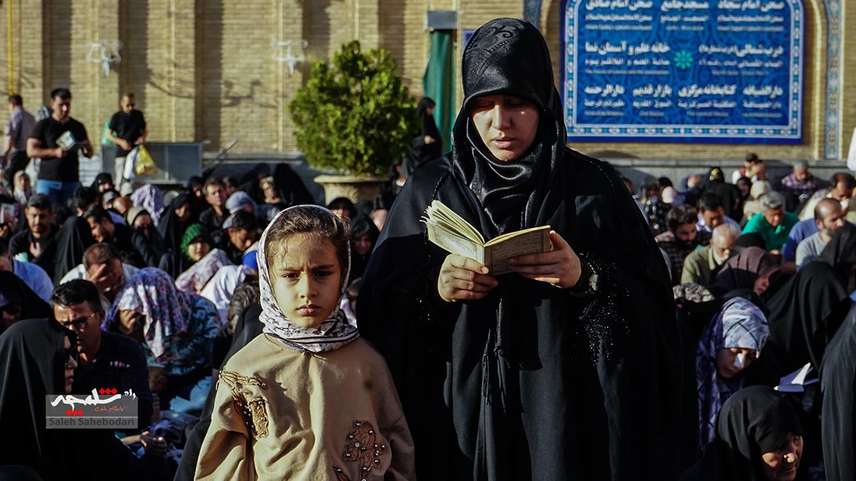 طنین دعای عرفه در حرم شاه عبدالعظیم حسنی(ع) +تصاویر