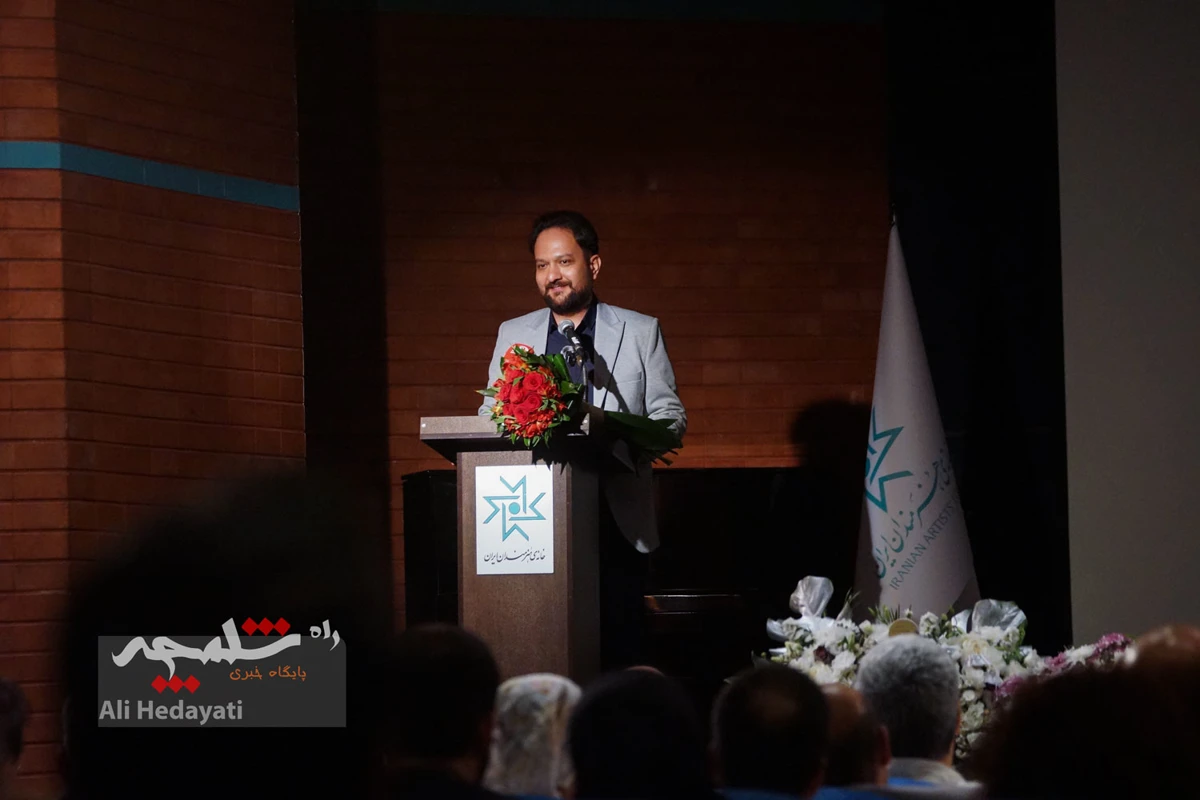 رُمان «جوجه‌ای که عاشق هیولا شد!» رونمایی شد +تصاویر