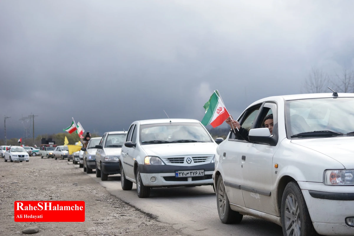 رژه خودرویی مردم بندپی بابل در حمایت از آرمان‌های رهبر شهید +تصاویر 