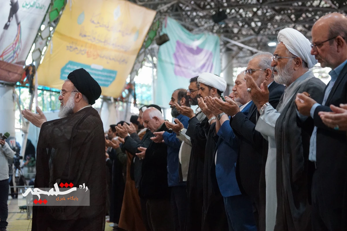 نماز عید قربان در دانشگاه تهران برگزار شد +تصاویر