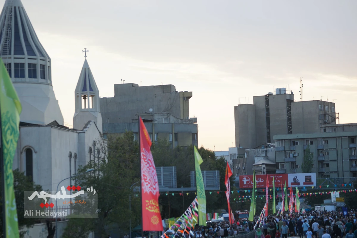 جشن «امت احمد» از میدان هفت تیر تا میدان ولی‌عصر(عج) +تصاویر