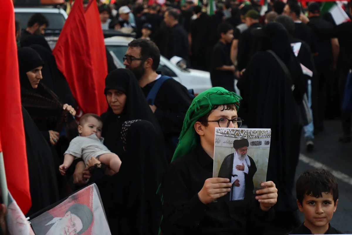 انتشار تصاویر مراسم وداع از نگاه مسعود نیک قلب 