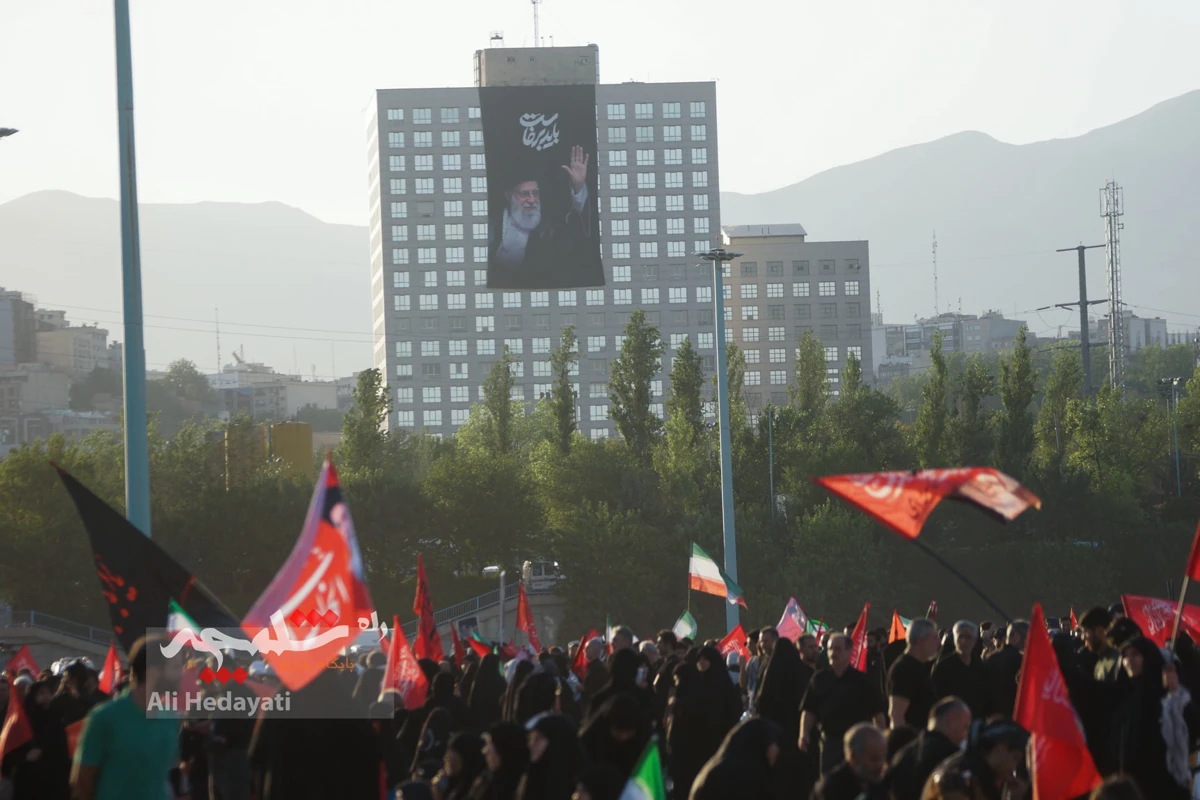 پایان وداع با شکوه با آقای شهید ایران +تصاویر