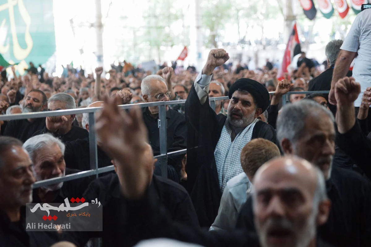 نماز جمعه تهران در آستانه وداع با آقای شهید ایران +تصاویر
