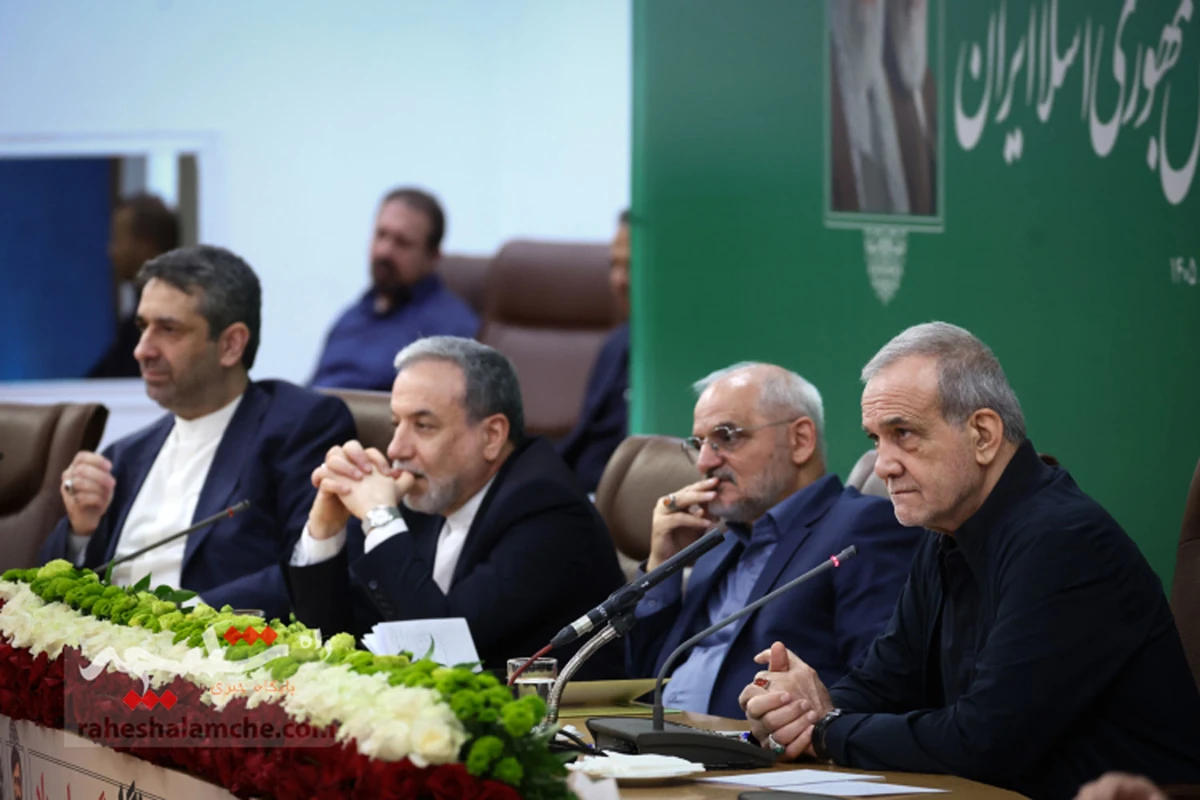 نشست خبری رئیس جمهور با خبرنگاران +تصاویر