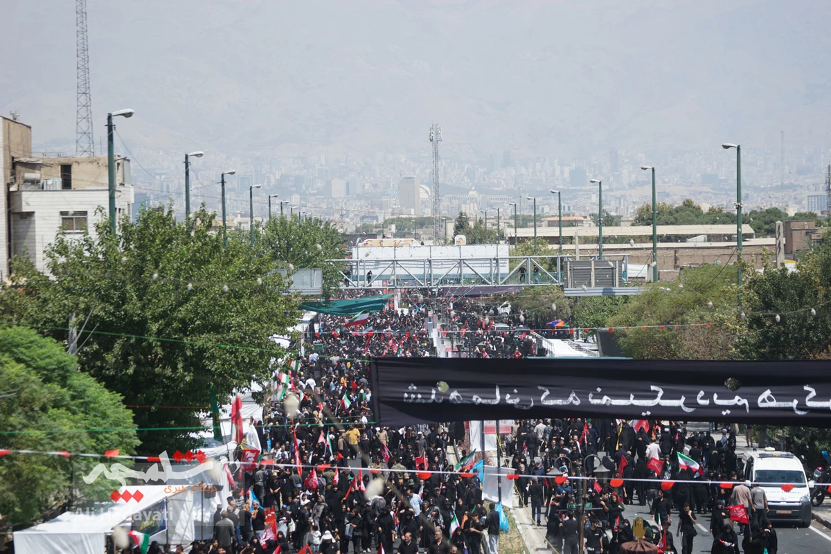 طنین عشق و دلدادگی اربعینی در تهران +تصاویر