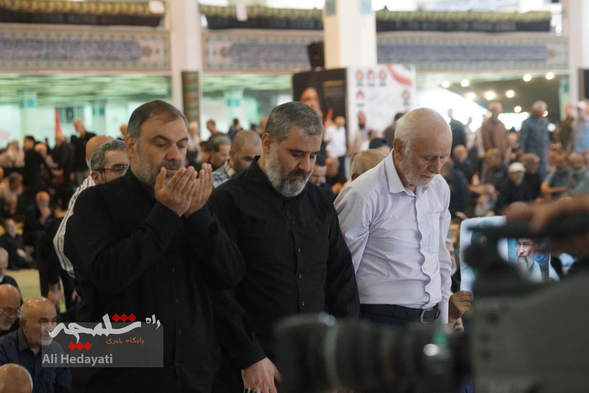نماز جمعه پرشور تهرانی‌ها +تصاویر