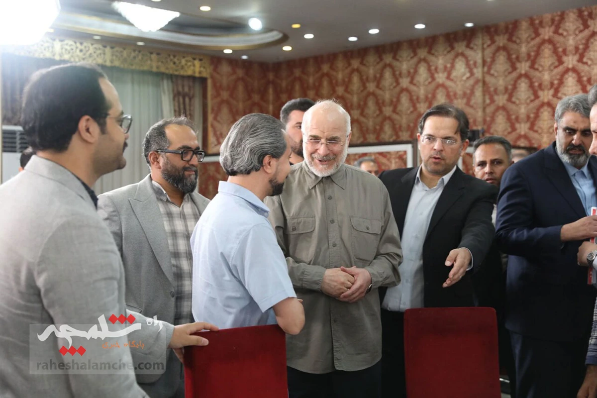 نشست خبرنگاران پارلمانی با حضور رئیس مجلس چه گذشت؟ +تصاویر
