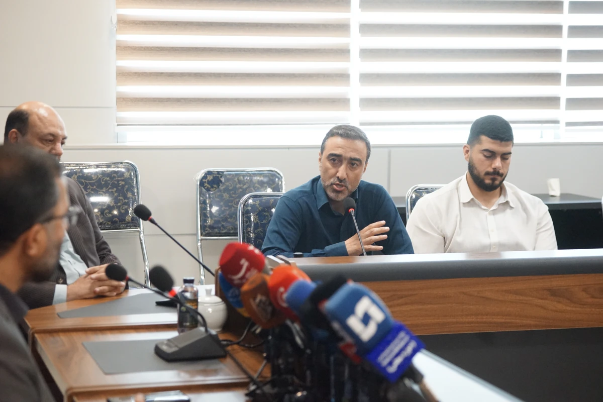 نشست صمیمی سخنگوی مجلس با خبرنگاران +تصاویر