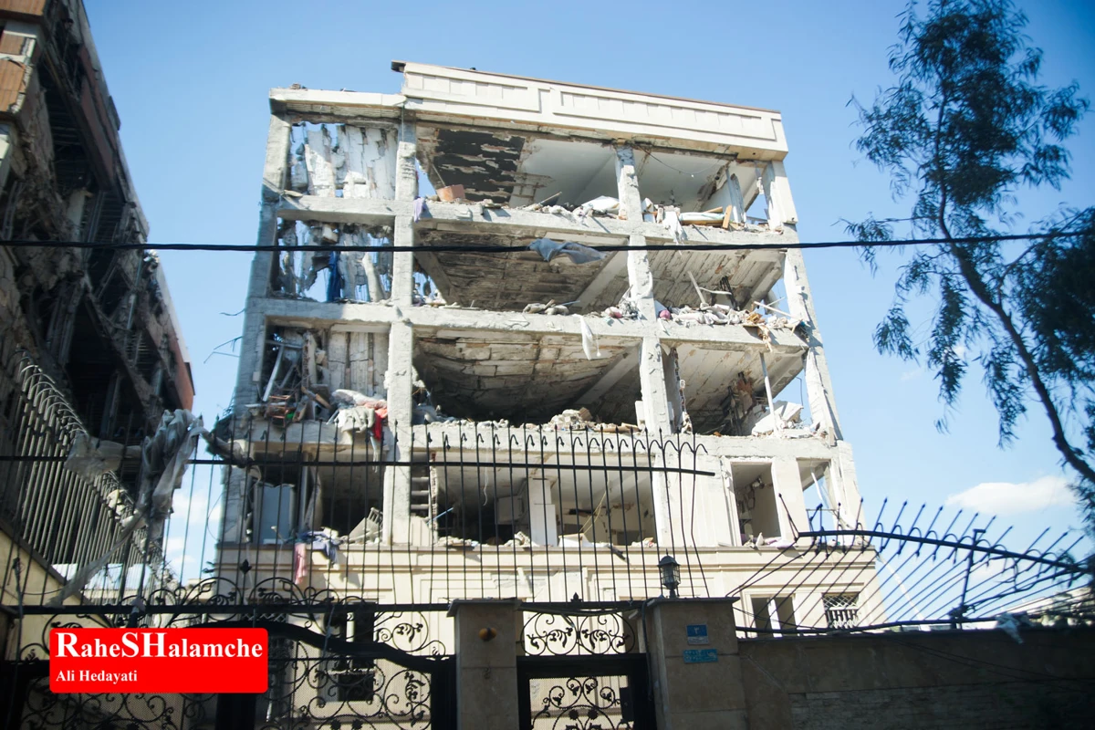 گزارش تصویری از آثار حملات موشکی در دانشگاه شریف و منازل مسکونی