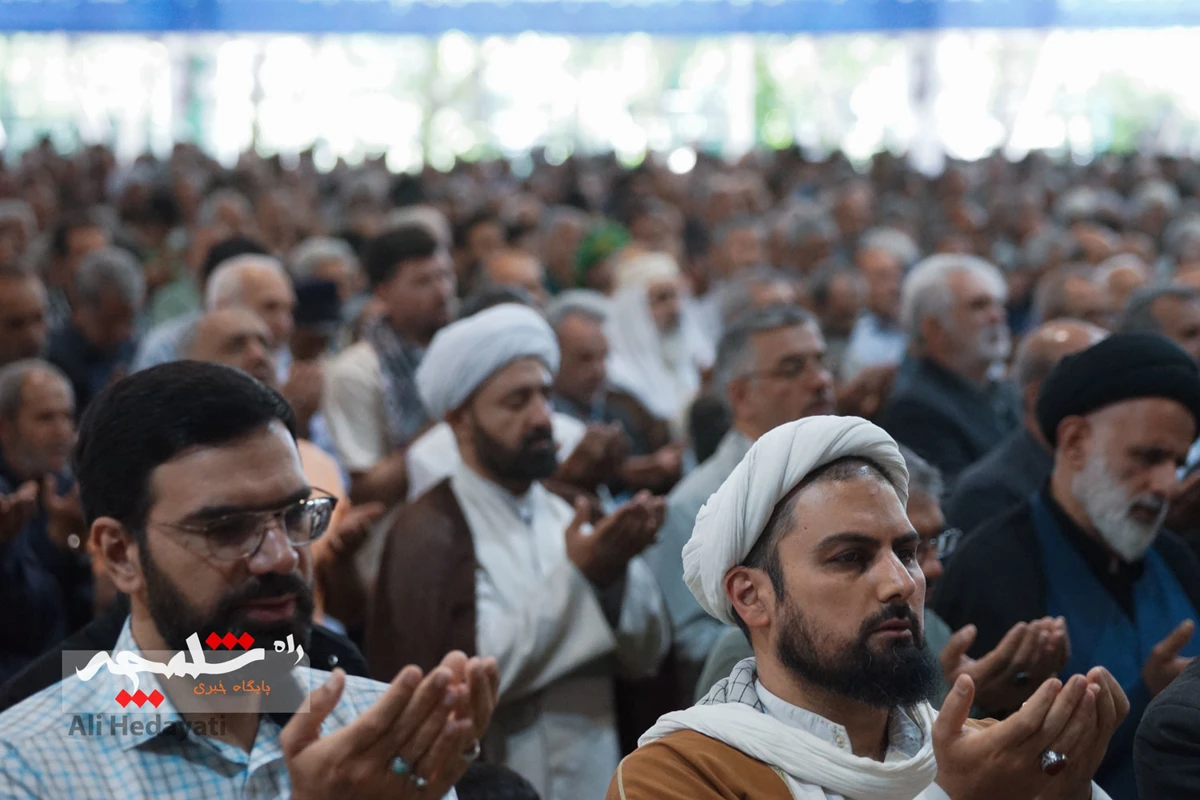 نماز عید قربان در دانشگاه تهران برگزار شد +تصاویر