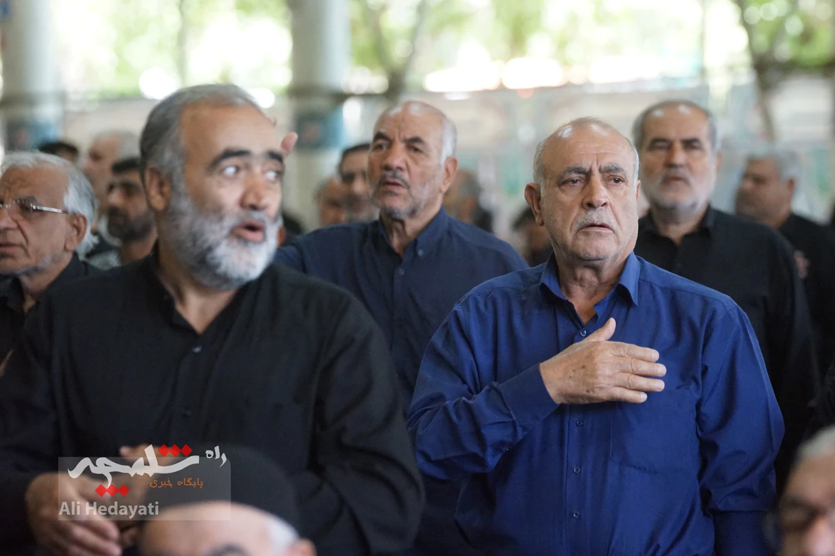 نماز جمعه تهران در آستانه وداع با آقای شهید ایران +تصاویر