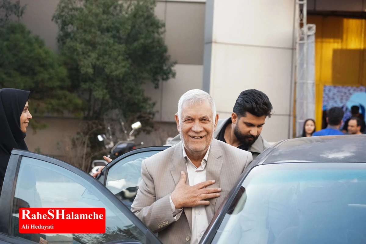 افتتاح نمایشگاه فرش دست‌بافت با حضور شهباز حسن‌پور در تهران +تصاویر