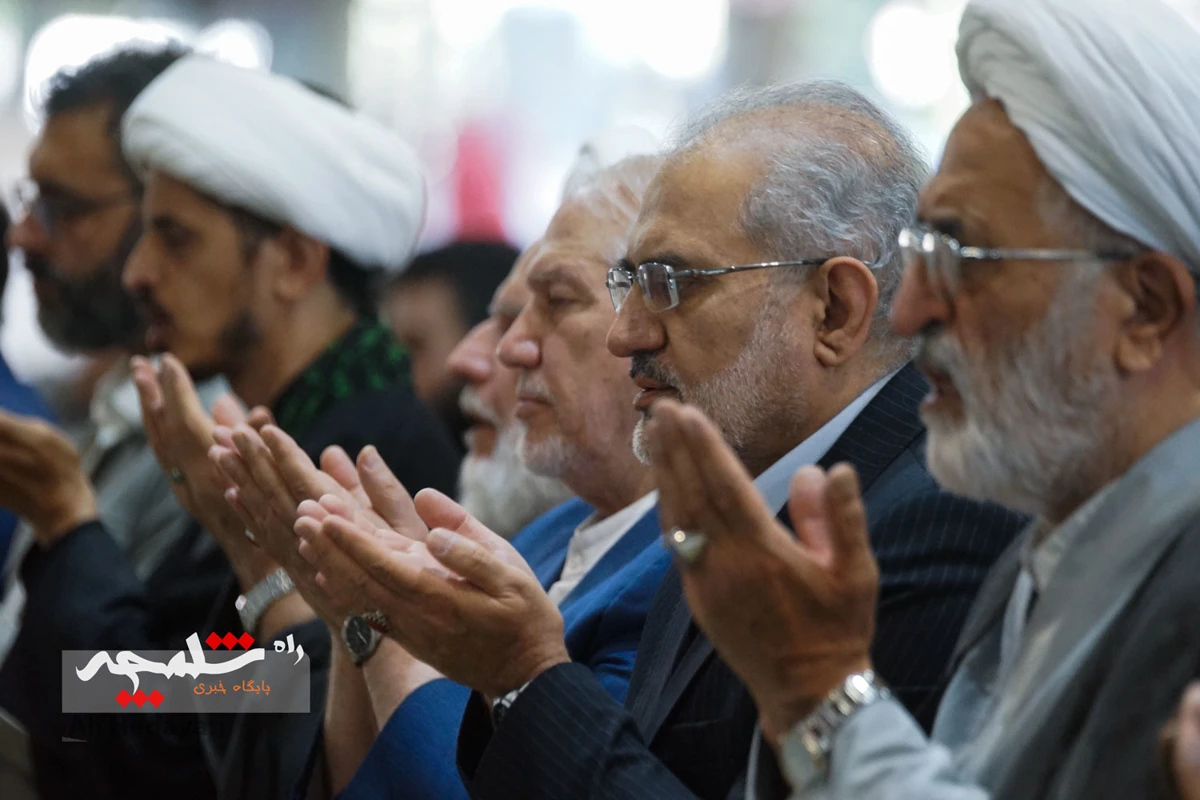 نماز عید قربان در دانشگاه تهران برگزار شد +تصاویر