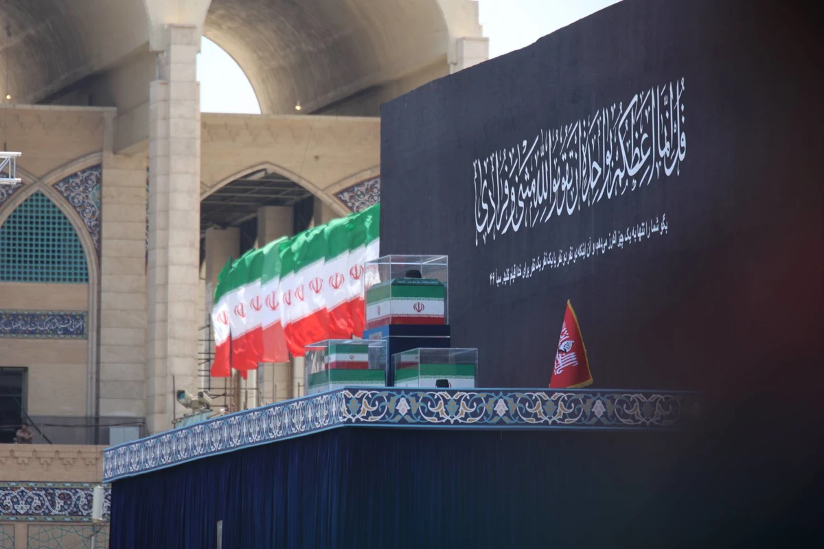 انتشار تصاویر مراسم وداع از نگاه مسعود نیک قلب 