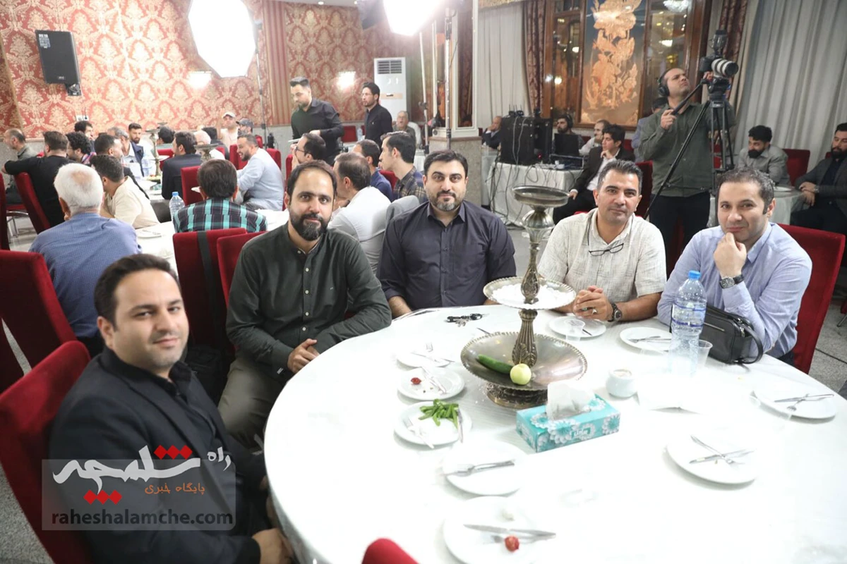 نشست خبرنگاران پارلمانی با حضور رئیس مجلس چه گذشت؟ +تصاویر