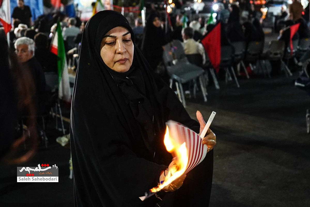صد و بیستمین حماسه و اقتدار مردمی در میدان ولی‌عصر(عج) تهران +تصاویر