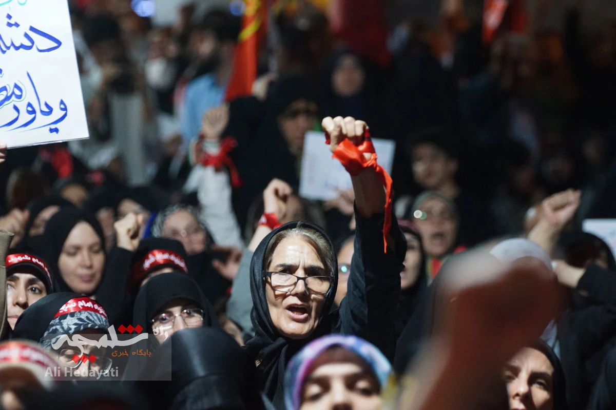اجتماع شبانه مقابل وزارت امور خارجه چه گذشت؟ +تصاویر