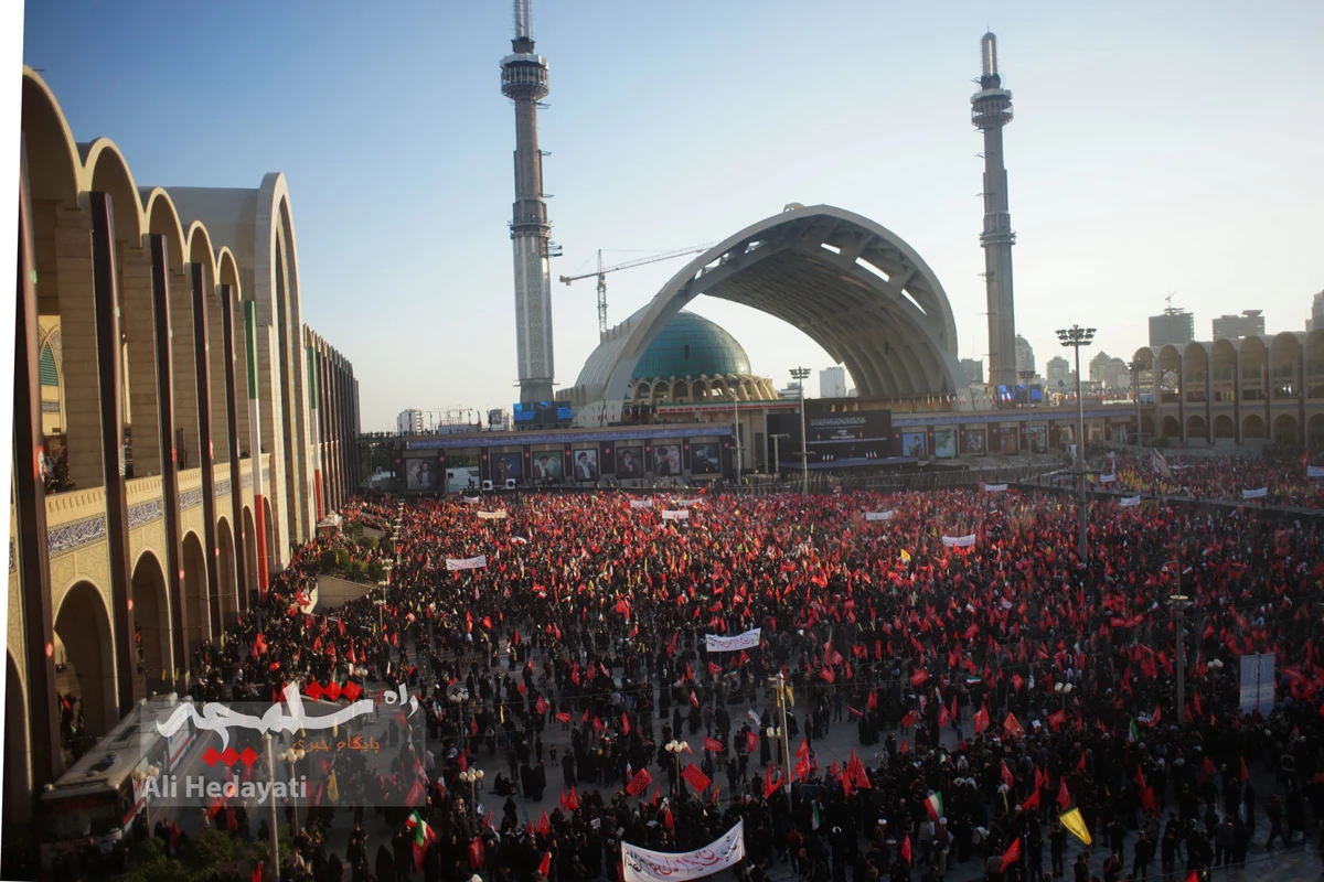 پایان وداع با شکوه با آقای شهید ایران +تصاویر
