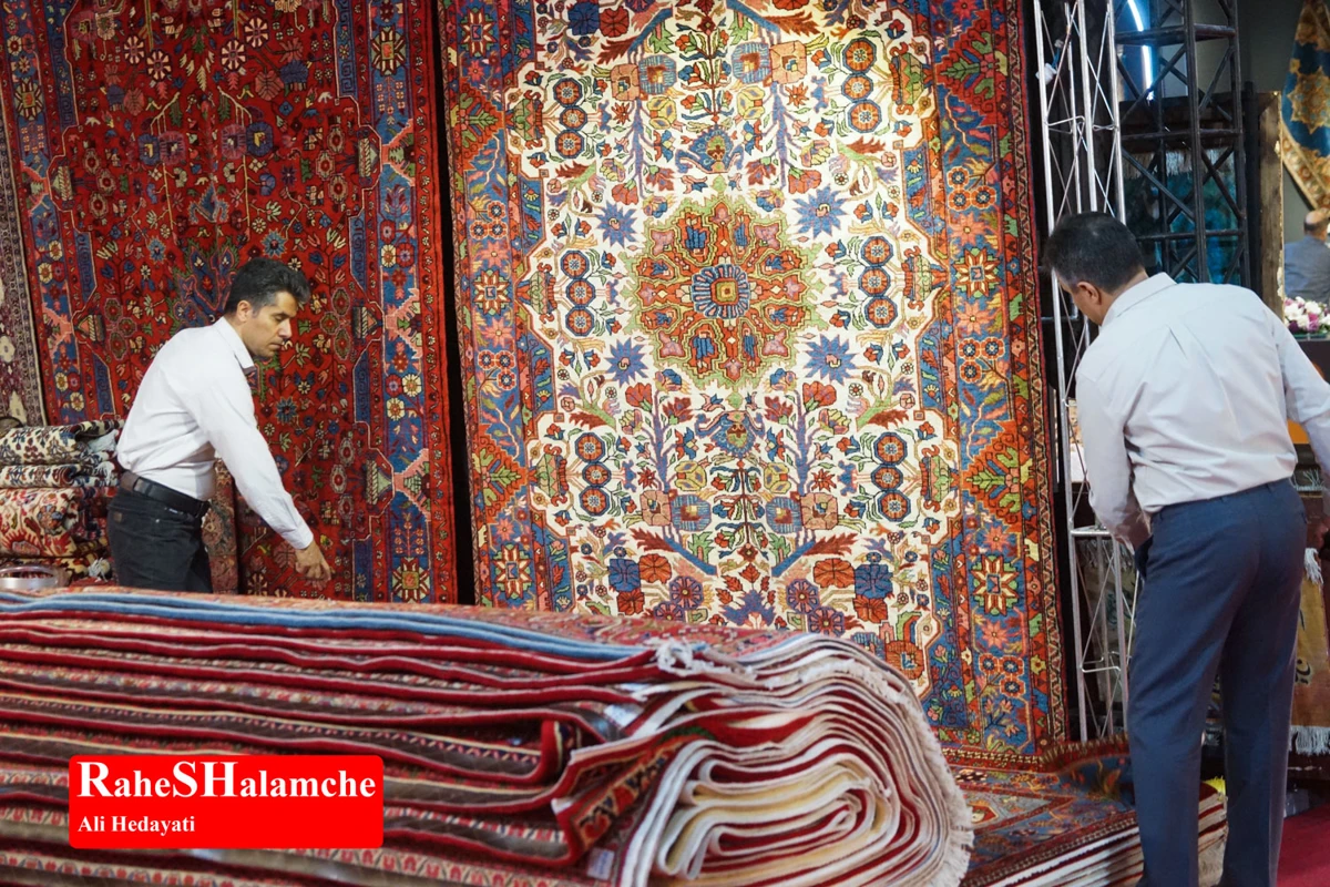 افتتاح نمایشگاه فرش دست‌بافت با حضور شهباز حسن‌پور در تهران +تصاویر