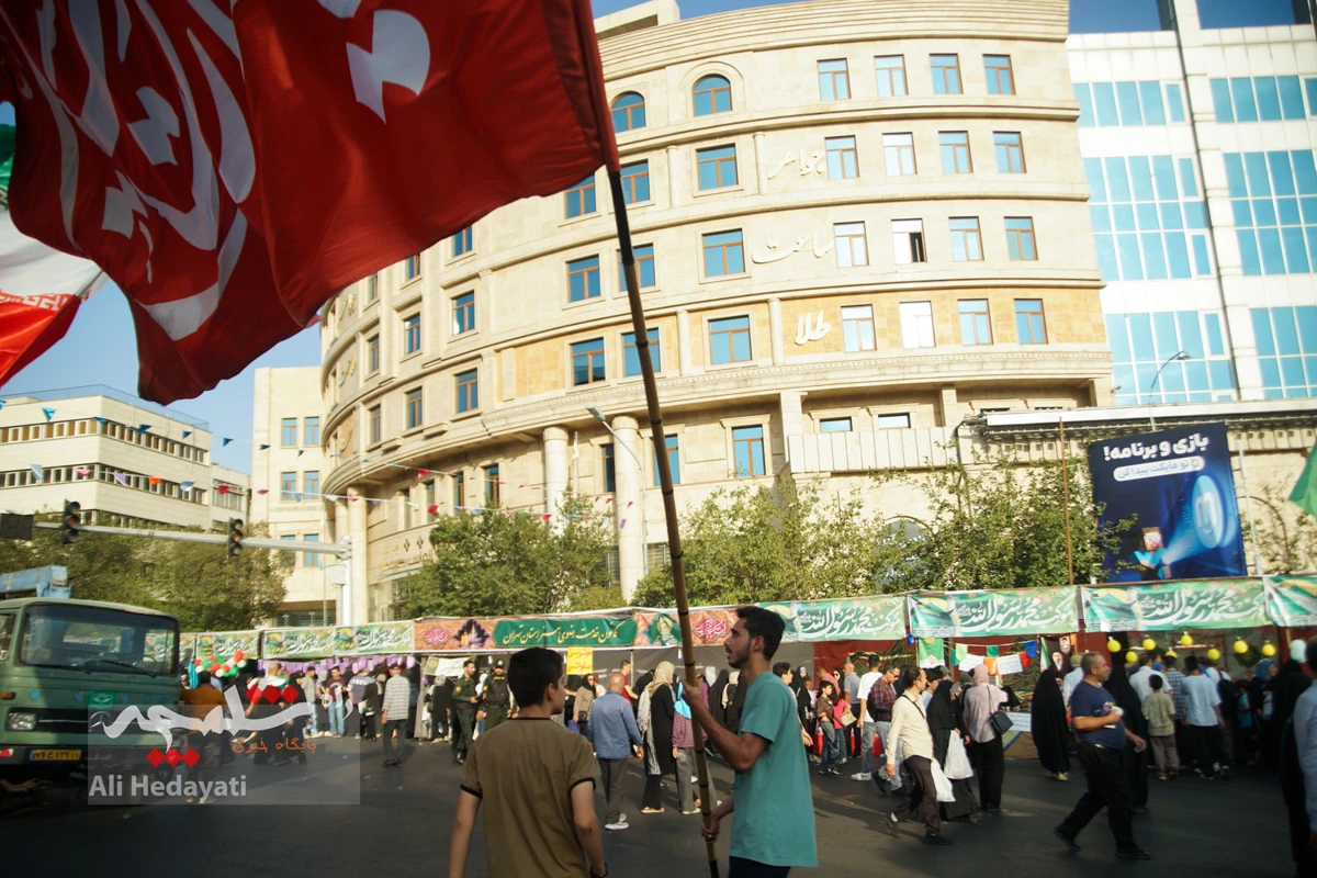 جشن «امت احمد» از میدان هفت تیر تا میدان ولی‌عصر(عج) +تصاویر