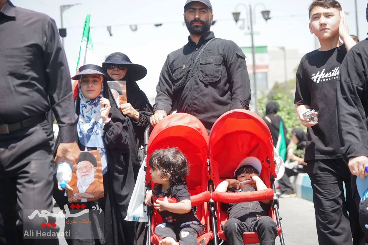 طنین عشق و دلدادگی اربعینی در تهران +تصاویر