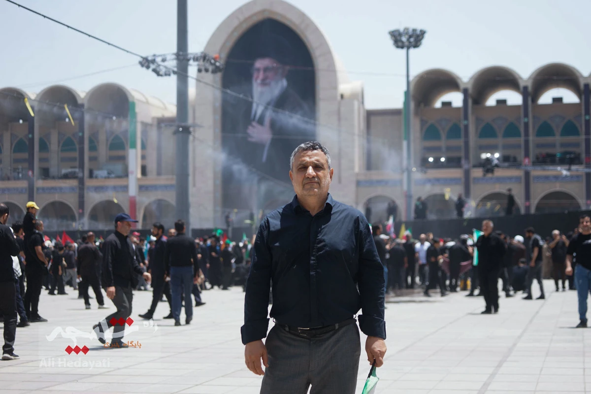 خروش عاشقان خامنه‌ای شهید در مصلای امام خمینی(ره) در مصلی تهران