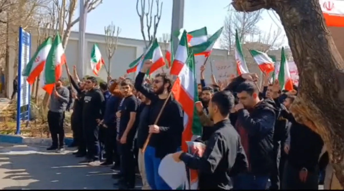 تجمع در برخی از دانشگاه‌ها برای حوادت دی‌ماه