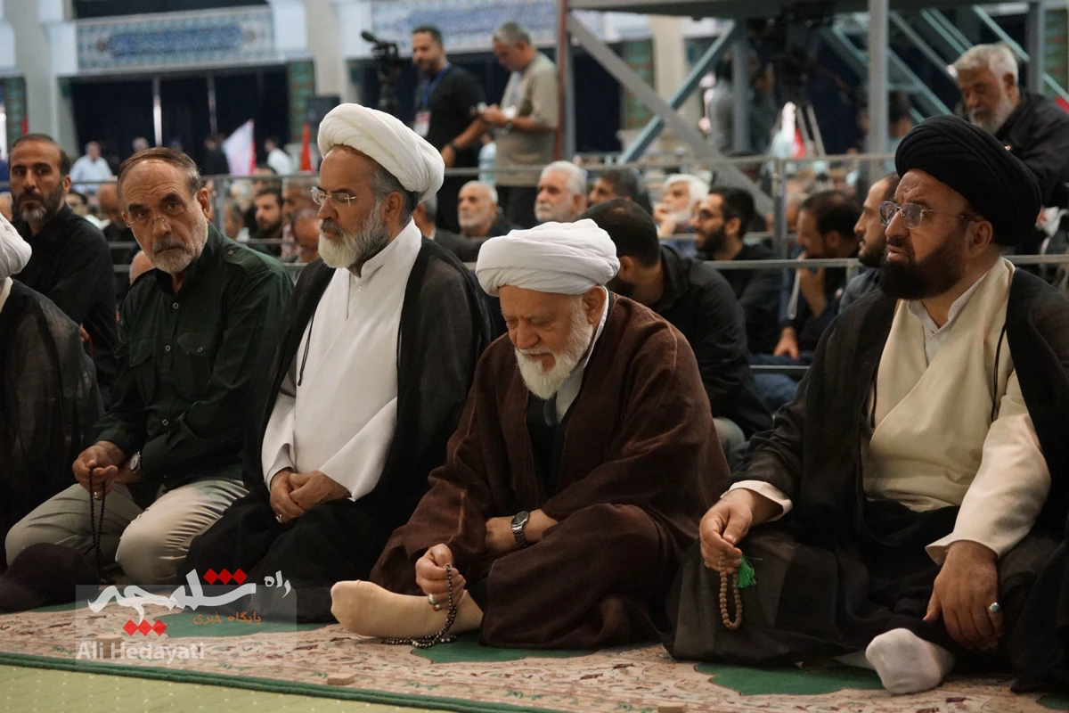 نماز جمعه پرشور تهرانی‌ها +تصاویر