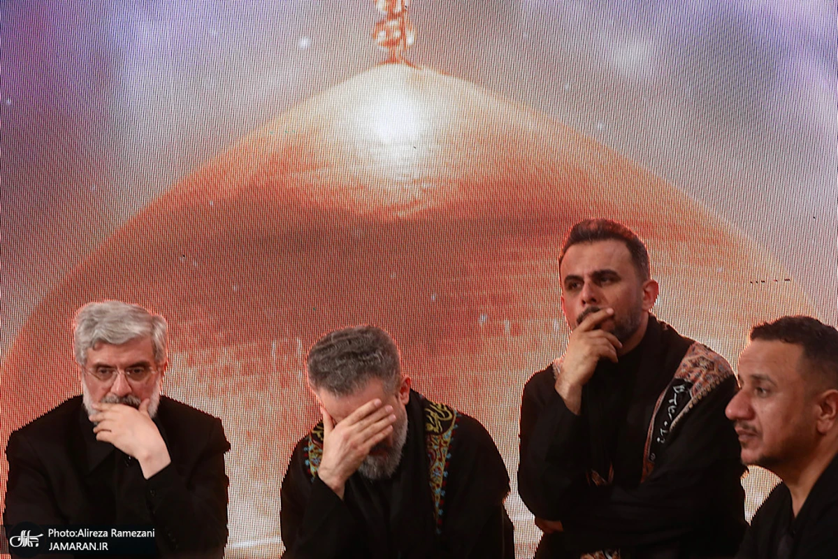 مراسم شب شهادت امام رضا (ع) در صحن جامع رضوی 