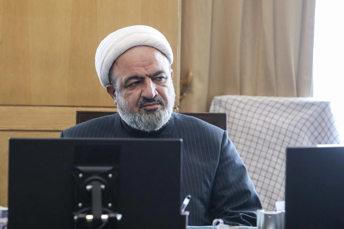 رسایی: آقای جبلی! هر کسی به شما دستور سانسور مرگ بر سازشکار را داده عامل دشمن است