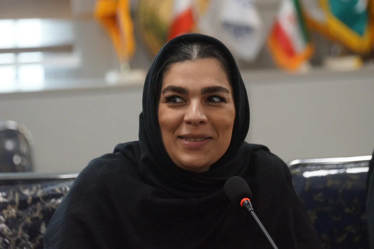 نشست صمیمی سخنگوی مجلس با خبرنگاران +تصاویر