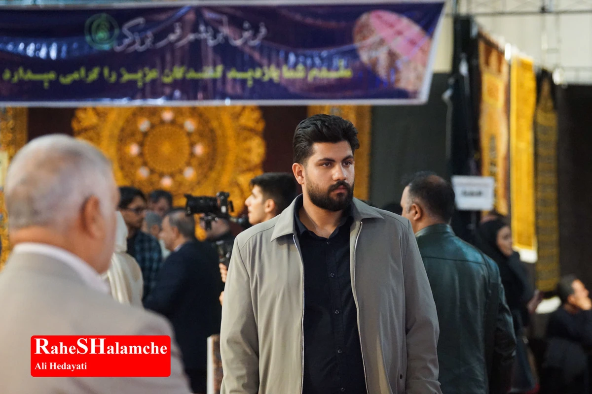 افتتاح نمایشگاه فرش دست‌بافت با حضور شهباز حسن‌پور در تهران +تصاویر