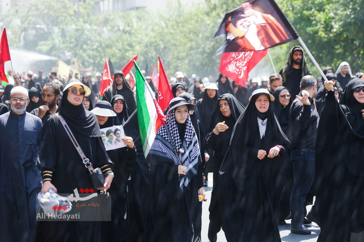 بزرگترین تشییع تاریخی جهانی در تهران +تصاویر