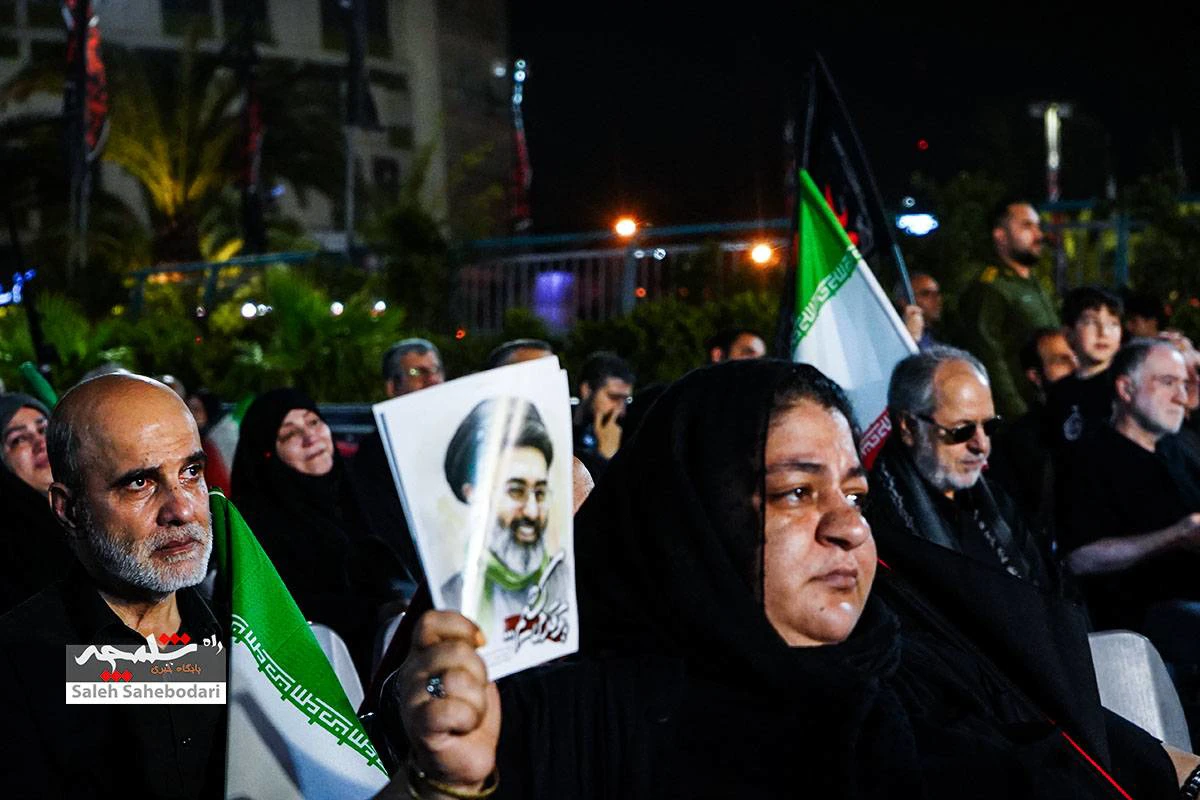 صد و بیستمین حماسه و اقتدار مردمی در میدان ولی‌عصر(عج) تهران +تصاویر