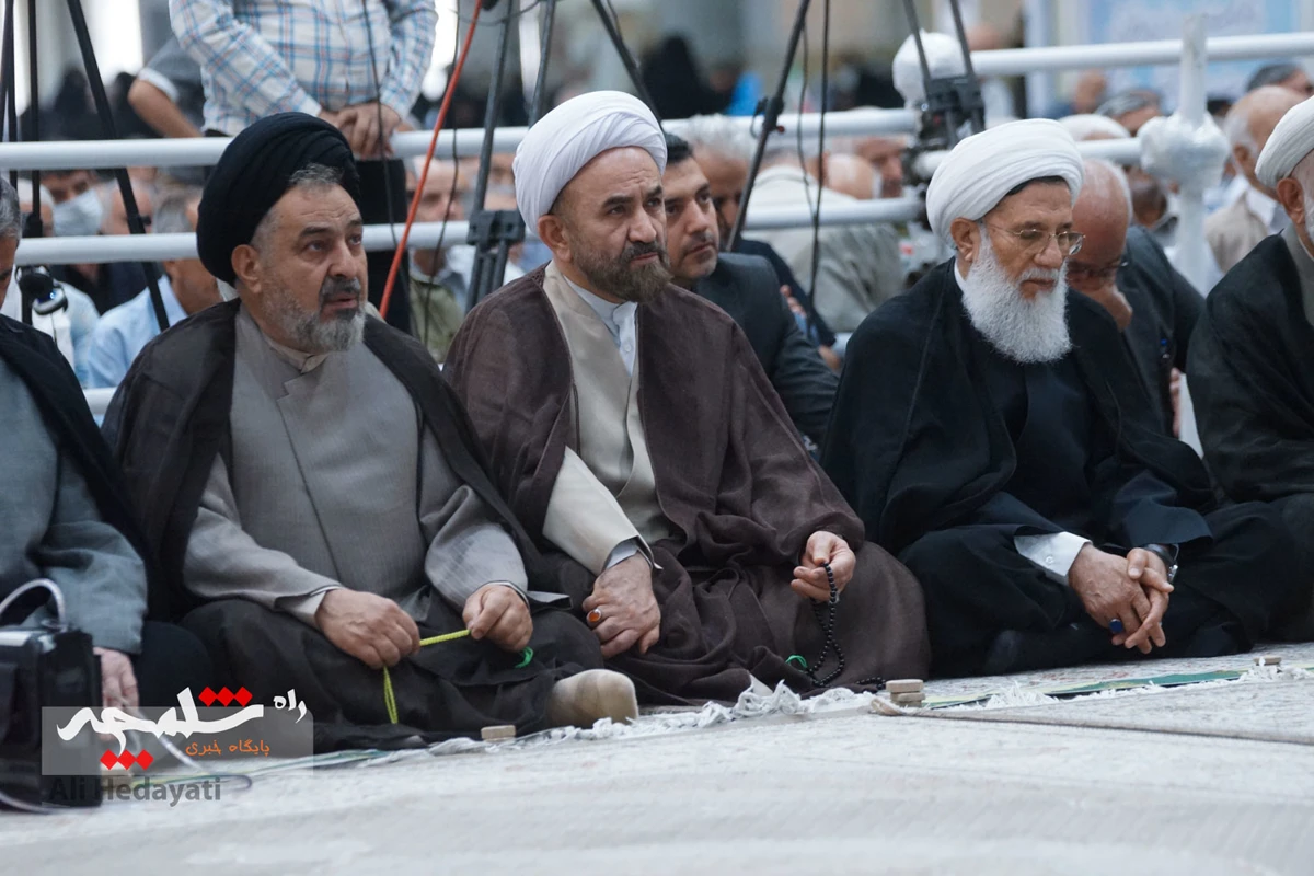 نماز جمعه این هفته تهران در حرم امام خمینی(ره) برگزار شد +تصاویر