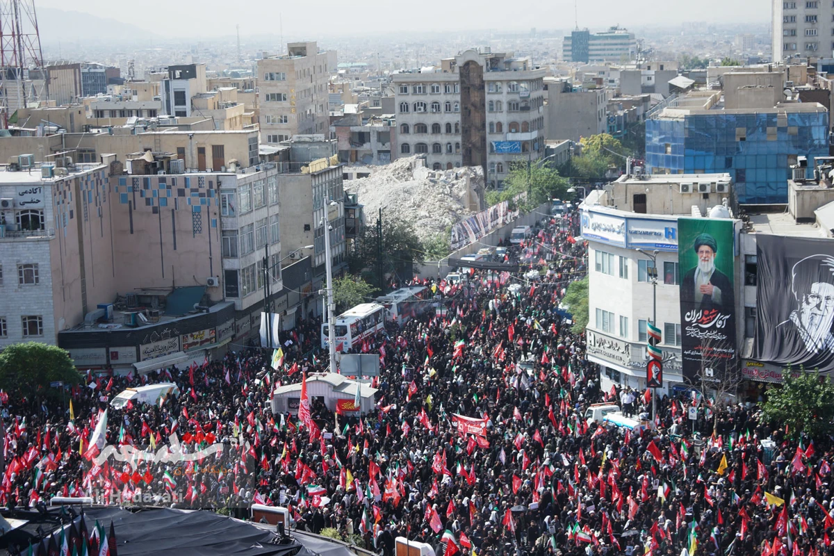 بزرگترین تشییع تاریخی جهانی در تهران +تصاویر