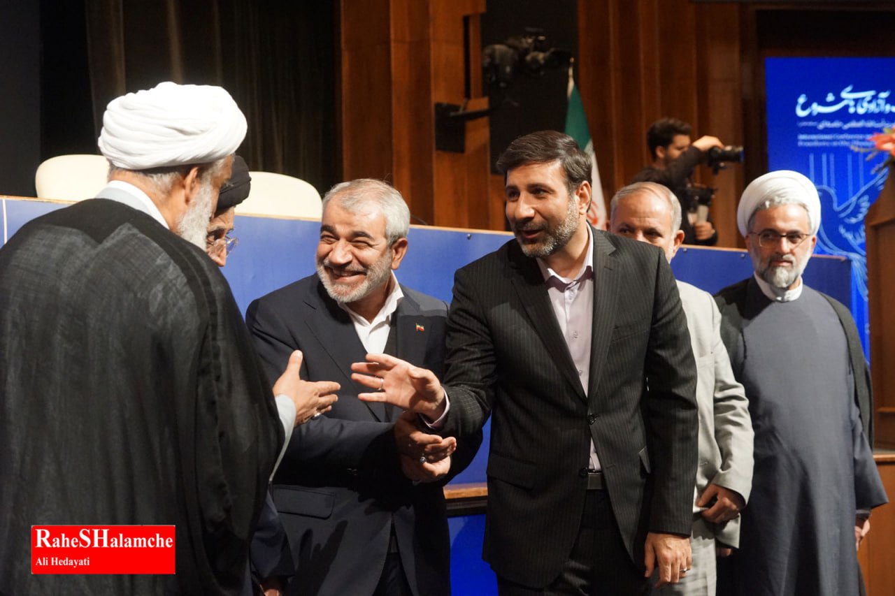 همایش حقوق ملت و آزادی‌های مشروع با حضور مهمانان پنج قاره 78